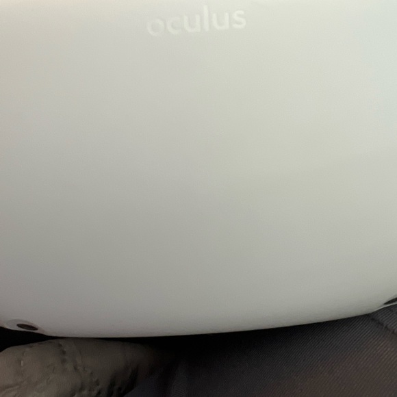 Oculus quest 2 - Picture 1 of 3